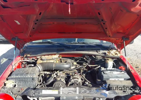 2004 Jeep Liberty Sport z USA, uszkodzony, nr VIN 1J4GK48K14W148077